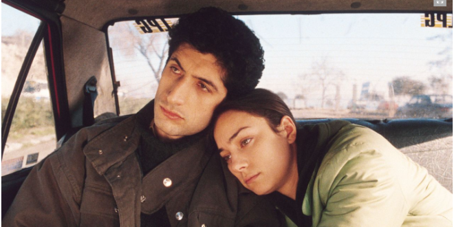 FİLLER VE ÇİMEN: ÇÜRÜMÜŞ BURJUVA TOPLUMUNUN ESTETİK BİR METAFORU